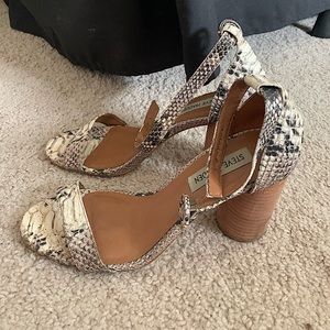 Steve Madden Snakeskin heels